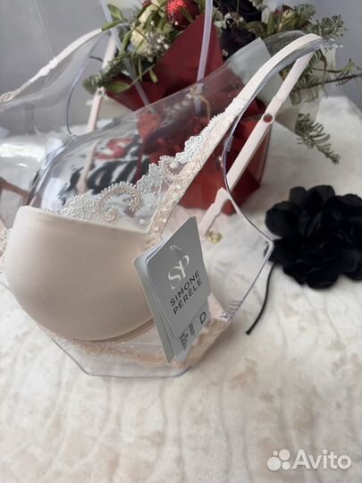 Бюстгальтер 65D Simone perele