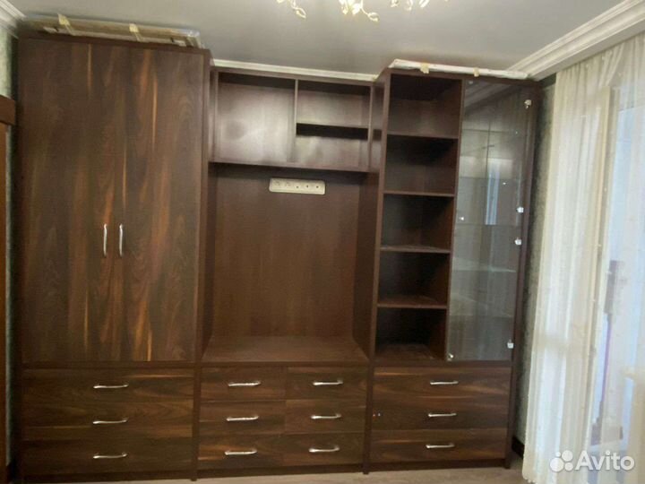 Стенка в гостиную