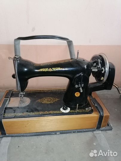 Швейная машинка подольская ручная