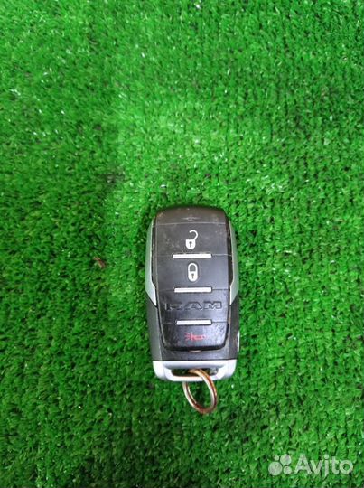 Dodge RAM 2019+ ключ зажигания