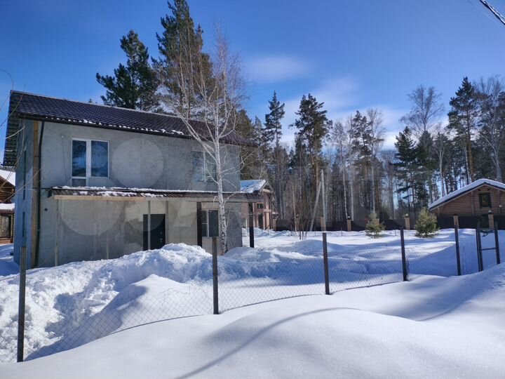 Коттедж 162 м² на участке 8 сот.