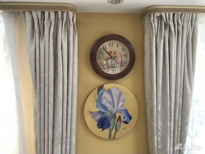 Картина маслом Ирисы. Круглый холст