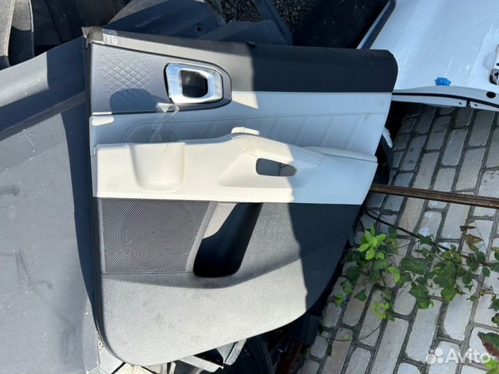 Обшивка двери задняя правая Kia Sorento 4 MQ4 G6DU