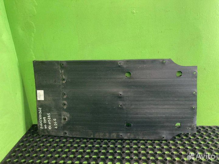 Брызговик крыла MAN TGX