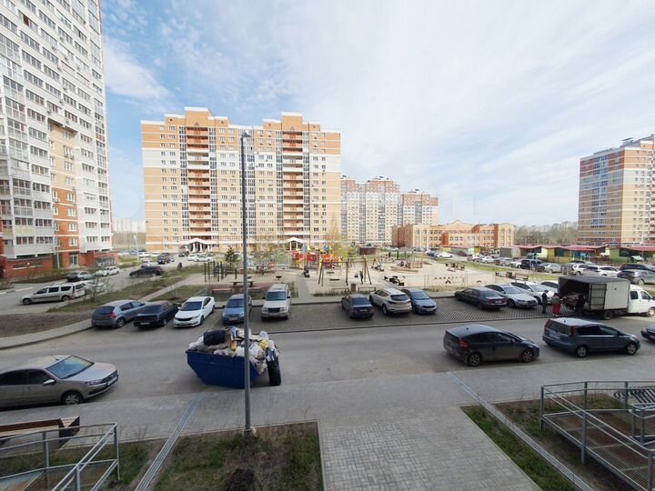3-к. квартира, 93 м², 2/21 эт.
