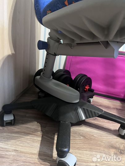 Стул растущий для школьника Comf-Pro