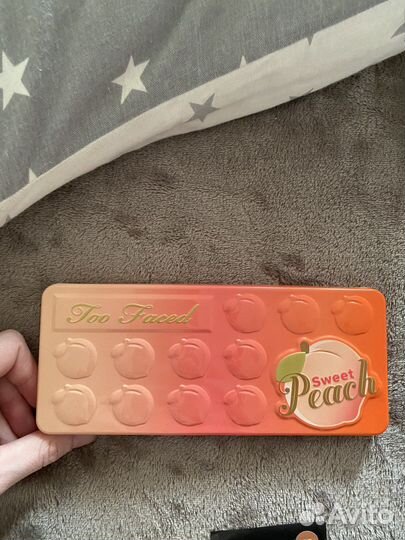 Палетка теней too faced