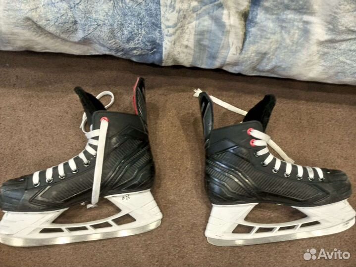 Хоккейные коньки bauer