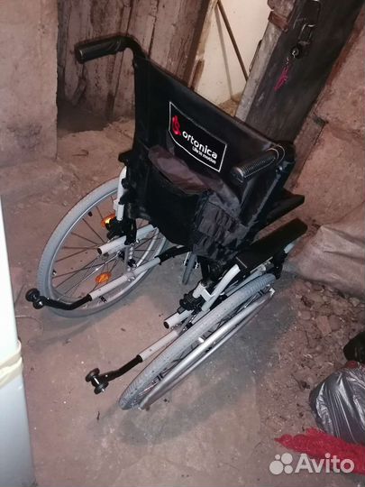 Инвалидная коляска с ручным приводом