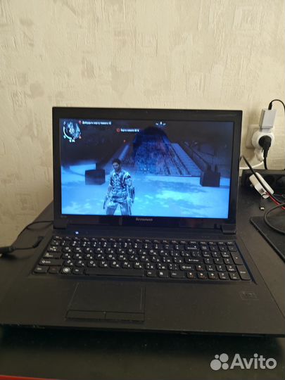 Мощный игровой ноутбук Lenovo i7 CS GO Видеообзор