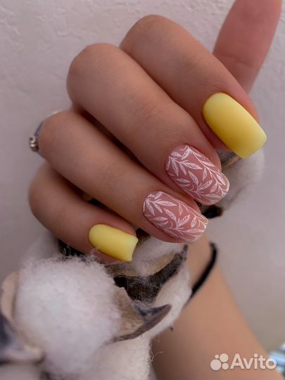 Маникюр педикюр