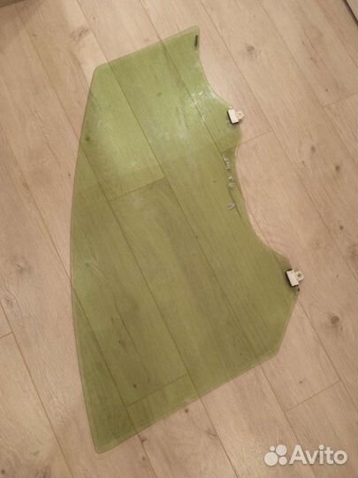 Стекло боковое передние nissan note Е12