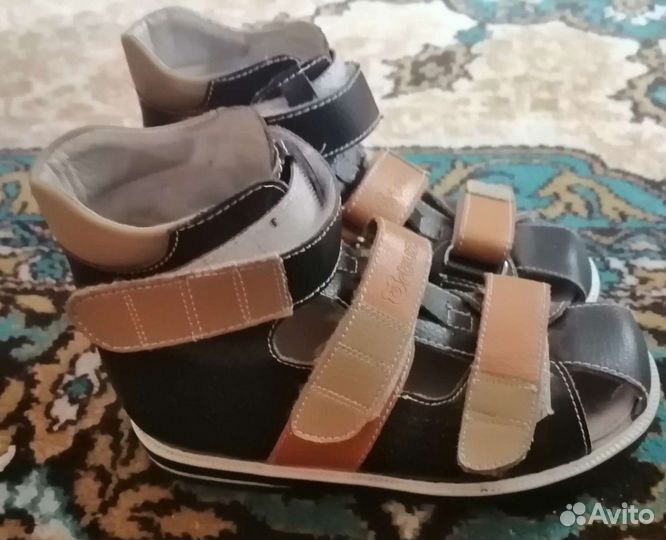 Сандалии