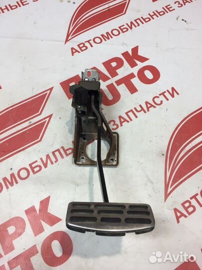 Педаль тормоза Kia Cerato coup 2011