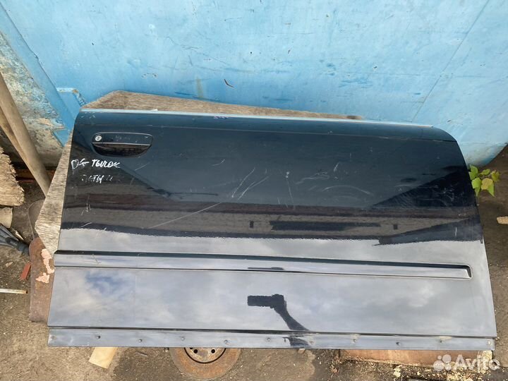 Дверь Audi A4 B7 передняя правая черная