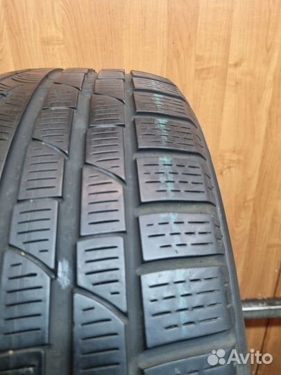 Pirelli Winter Sottozero 240 Serie II 235/50 R19
