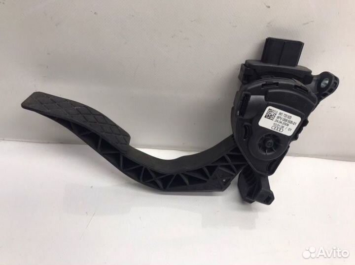 Педаль газа Audi A5 8T3 3.2 2009