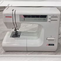 Швейная машина Janome 7518A