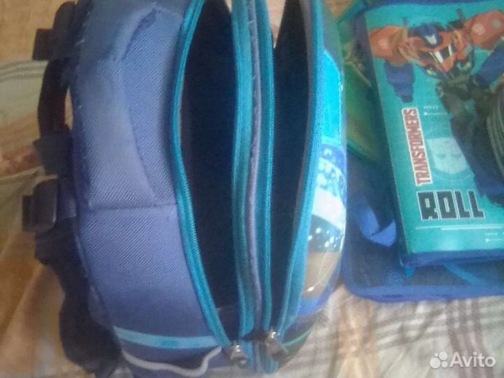 Школьный рюкзак и пенал