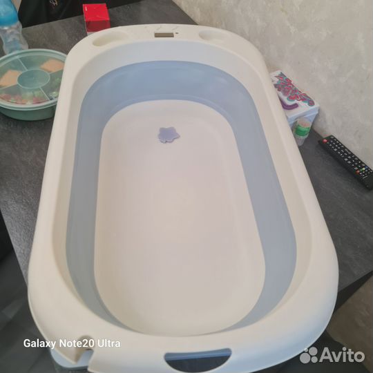 Ванночка для купания новорожденного