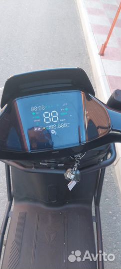 Электроскутер Yadea T60-D