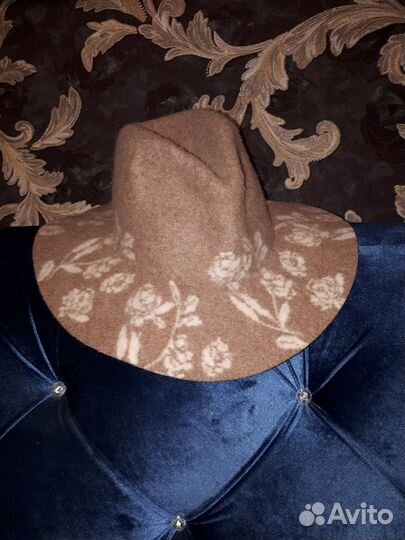 Шерстяная (фетровая) шляпа с мягкими полями