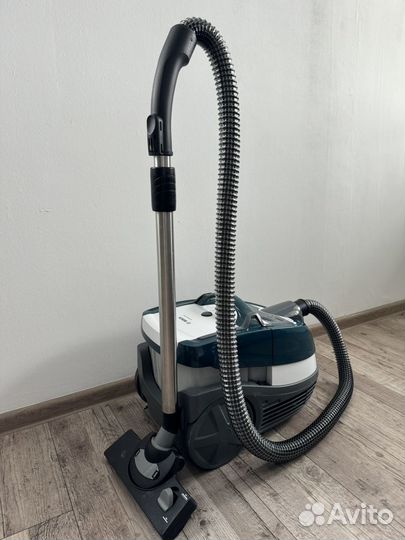 Моющий пылесос bosch BWD 41720