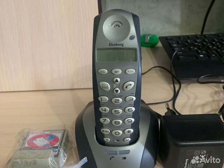 Стационарный телефон