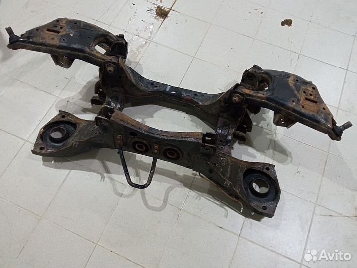 Накладка бампера переднего Mitsubishi Pajero Sport