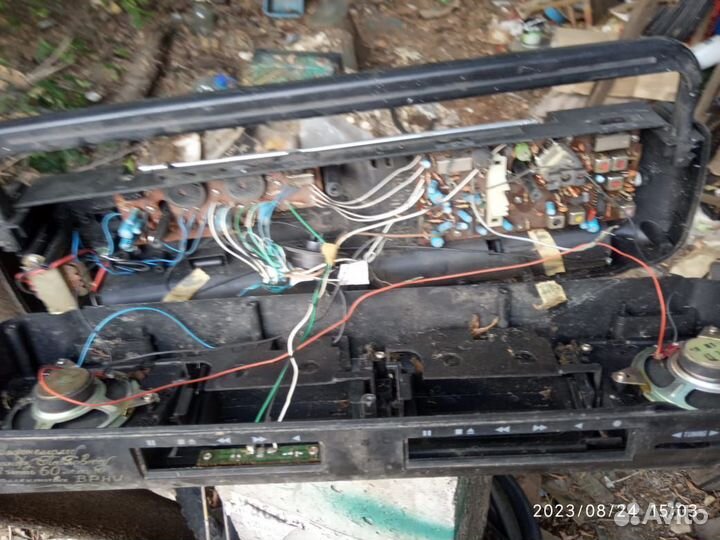 Кассетный магнитофон на Зап части