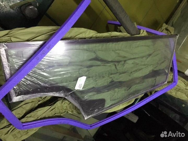 Стекло заднее нижнее Caterpillar