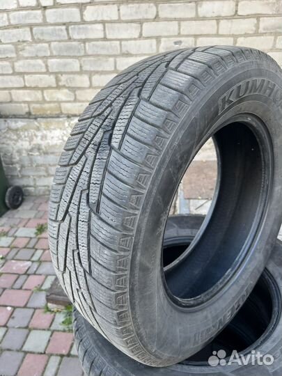 Kumho I'Zen KW31 235/65 R17