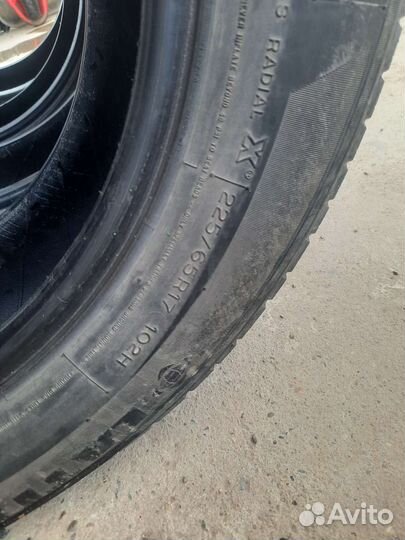 Michelin Latitude Tour HP 225/65 R17