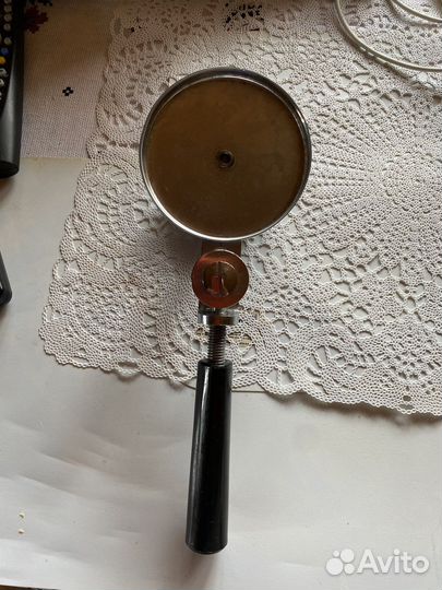 Закаточная машинка для консервирования банок