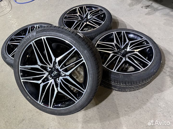 Ориг разношир летние колеса KIA Stinger рест r19