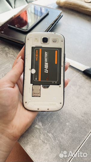 Samsung Galaxy A3 SM-A300F, 16 ГБ