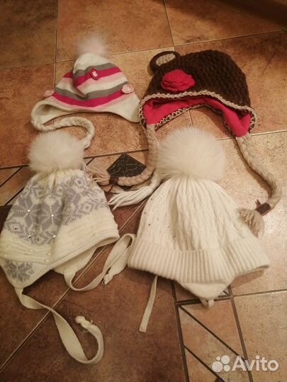 Шапки для девочки р. 52, 54, 56