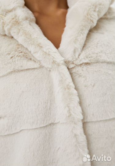 Шуба из искусственного меха с капюшоном