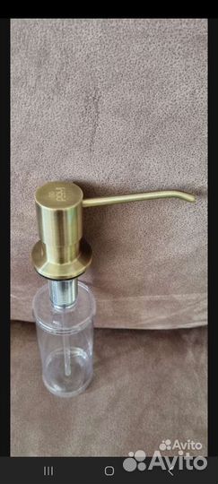 Дозатор-диспенсер для мыла, встраиваемый