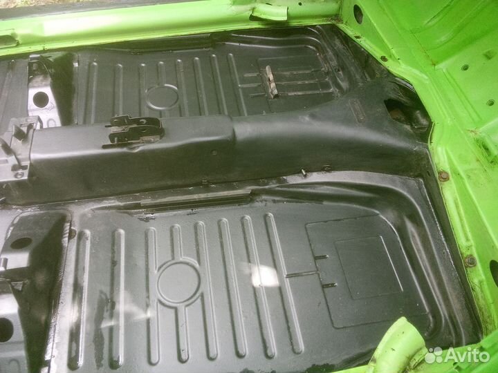 Кузов VW Kafer 1303