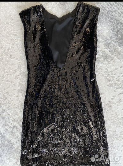 Вечернее платье с открытой спиной