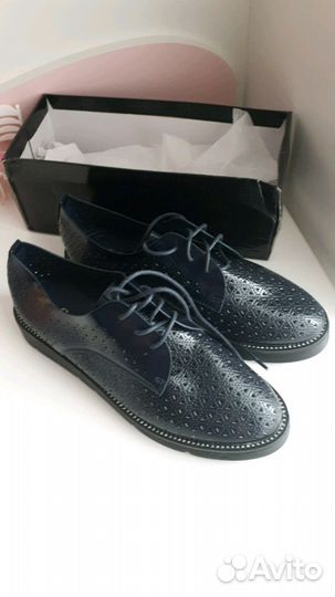 Новые женские туфли