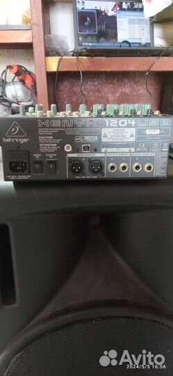 Микшерный пульт Behringer xenyx 1204