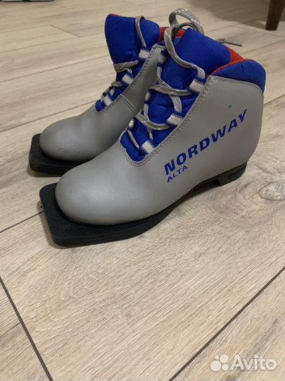 Ботинки для горных лыж детские