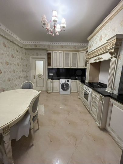 3-к. квартира, 150 м², 8/11 эт.