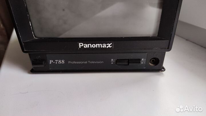 Телевизор автомобильный Panomax P-788