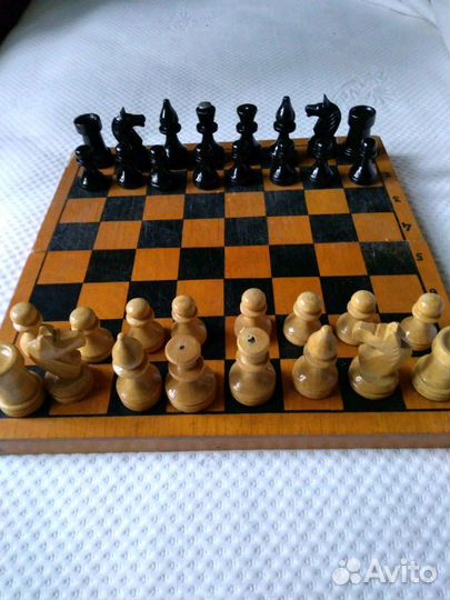 Шахматы СССР, дерево +отдельные фигурки