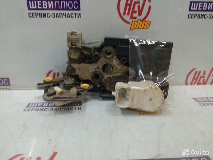 Замок двери передней правой Cadillac Escalade