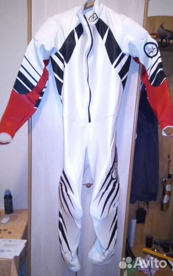 Спусковой комбинезон Beyond-X GS FIS