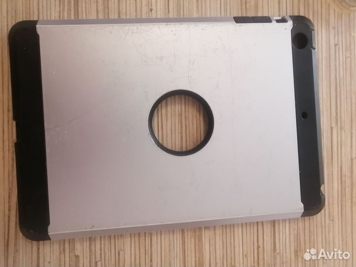 Чехолы на iPhone 5s se и на iPad mini 2